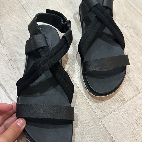 NWOT Sorel Women's Roaming™ Decon Sandal - Size 9, Stylish‎ & Comfortable! - Picture 9 of 13